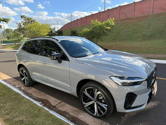 VOLVO XC60 2.0 T8 RECHARGE ULTIMATE DARK AWD GEARTRONIC